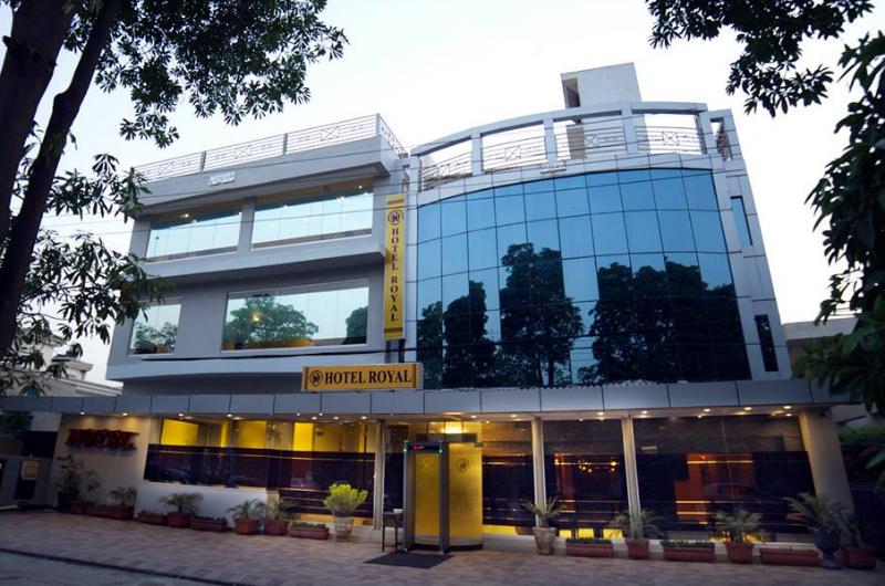 hotelroyallahore